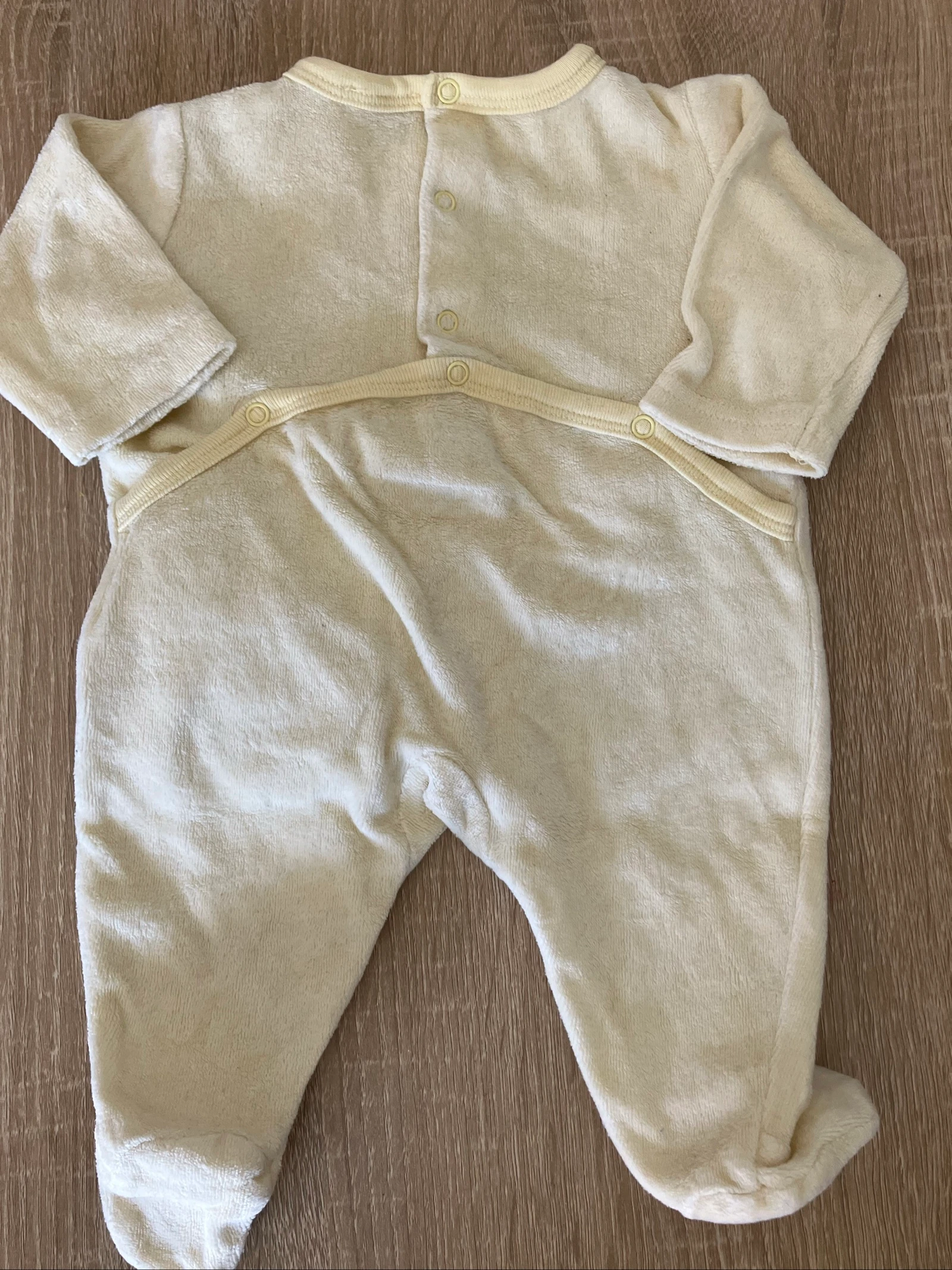 Pyjama bébé avec son doudou  – photo 3